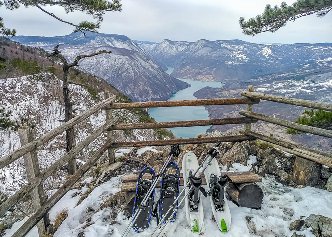 Green Bear — snowshoeing 5
